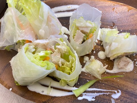 鶏胸肉のシーザー生春巻き